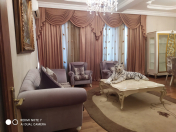 İcarəyə verilir 3 otaqlı 120 m2 köhnə tikili Elmlər Akademiyası m.