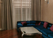 Satılır 4 otaqlı 135 m2 köhnə tikili Gənclik m.