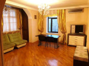 İcarəyə verilir 2 otaqlı 50 m2 köhnə tikili Elmlər Akademiyası m.