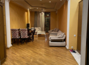 İcarəyə verilir 3 otaqlı 90 m2 yeni tikili Elmlər Akademiyası m.