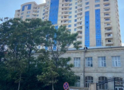 Satılır 4 otaqlı 170 m2 köhnə tikili 28 May m.