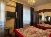 Satılır 3 otaqlı 120 m2 yeni tikili İnşaatçılar m.