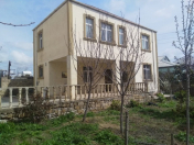 Satılır 4 otaqlı 156 m2 həyət evi Avtovağzal m.