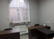 İcarəyə verilir 1 otaqlı 13 m2 ofis Elmlər Akademiyası m.