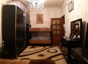 Satılır 4 otaqlı 81 m2 köhnə tikili Əhmədli m.