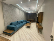 Satılır 3 otaqlı 132 m2 yeni tikili İnşaatçılar m.