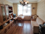 İcarəyə verilir 2 otaqlı 50 m2 köhnə tikili İnşaatçılar m.