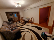 Satılır 3 otaqlı 80 m2 köhnə tikili Qara Qarayev m.