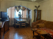 Satılır 4 otaqlı 120 m2 köhnə tikili Badamdar