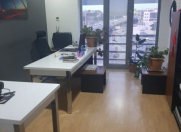 Satılır 5 otaqlı 186 m2 ofis Babək Plaza