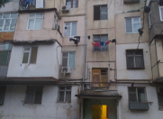 Satılır 2 otaqlı 45 m2 köhnə tikili Zərifə Əliyeva adına park