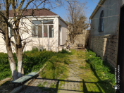 Satılır 3 otaqlı 300 m2 həyət evi Albalı