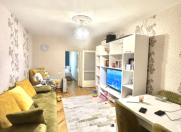 Satılır 2 otaqlı 50 m2 köhnə tikili Qara Qarayev m.