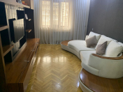 Satılır 4 otaqlı 100 m2 köhnə tikili İnşaatçılar m.