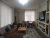 Satılır 4 otaqlı 110 m2 yeni tikili İnşaatçılar m.