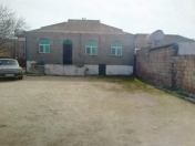 Satılır 4 otaqlı 130 m2 bağ evi Binə