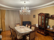 Satılır 4 otaqlı 164 m2 yeni tikili Gənclik m.