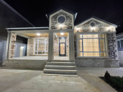 Satılır 4 otaqlı 170 m2 bağ evi Şüvəlan Park ticarət mərkəzi