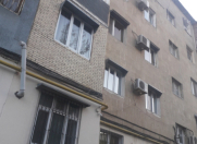 Satılır 4 otaqlı 86 m2 köhnə tikili Metropark