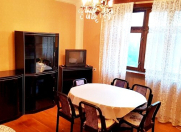 İcarəyə verilir 2 otaqlı 50 m2 köhnə tikili 28 May m.