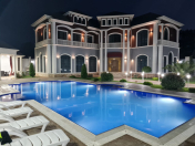 İcarəyə verilir 6 otaqlı 350 m2 bağ evi Sea Breeze Resort