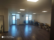 İcarəyə verilir 4 otaqlı 200 m2 ofis 28 May m.