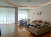 İcarəyə verilir 3 otaqlı 145 m2 yeni tikili 28 May m.