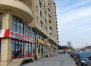 Satılır 2 otaqlı 380 m2 obyekt İnşaatçılar m.