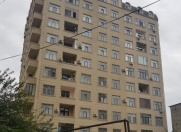 Satılır 4 otaqlı 170 m2 yeni tikili 4 mkr