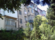 İcarəyə verilir 2 otaqlı 70 m2 köhnə tikili 4 mkr