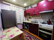 Satılır 3 otaqlı 70 m2 köhnə tikili Qara Qarayev m.