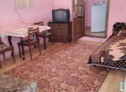 İcarəyə verilir 1 otaqlı 40 m2 həyət evi 8 km