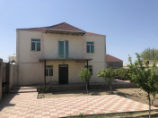 Satılır 4 otaqlı 200 m2 həyət evi Albalı