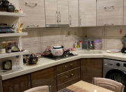 Satılır 3 otaqlı 88 m2 köhnə tikili Neapol dairəsi