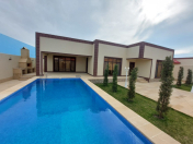 Satılır 4 otaqlı 200 m2 bağ evi Şüvəlan Park ticarət mərkəzi