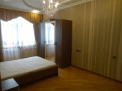 İcarəyə verilir 2 otaqlı 70 m2 yeni tikili Nizami r.