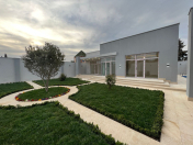 Satılır 4 otaqlı 180 m2 bağ evi Mərdəkan