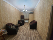 İcarəyə verilir 2 otaqlı 60 m2 köhnə tikili İnşaatçılar m.