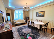 Satılır 4 otaqlı 163 m2 yeni tikili Moskva univermağı