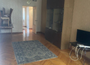 İcarəyə verilir 2 otaqlı 70 m2 köhnə tikili 28 May m.