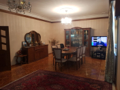 Satılır 3 otaqlı 137 m2 yeni tikili Yasamal parkı