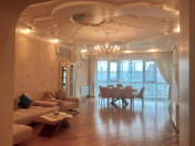 İcarəyə verilir 3 otaqlı 220 m2 yeni tikili Şah İsmayıl Xətai m.