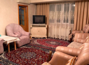 Satılır 4 otaqlı 105 m2 köhnə tikili Gənclik m.