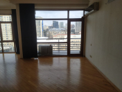 İcarəyə verilir 1 otaqlı 50 m2 ofis 28 May m.