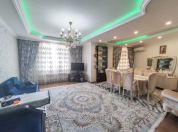 Satılır 5 otaqlı 200 m2 yeni tikili Qara Qarayev m.