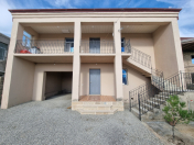 Satılır 7 otaqlı 237 m2 həyət evi Binə