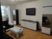 İcarəyə verilir 2 otaqlı 60 m2 köhnə tikili Şah İsmayıl Xətai m.