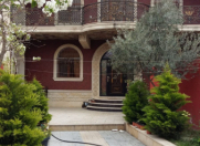 Satılır 7 otaqlı 395 m2 həyət evi Koroğlu m.