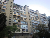 Satılır 2 otaqlı 60 m2 köhnə tikili 8 km