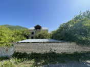 Satılır 8 otaqlı 450 m2 villa Qəbələ